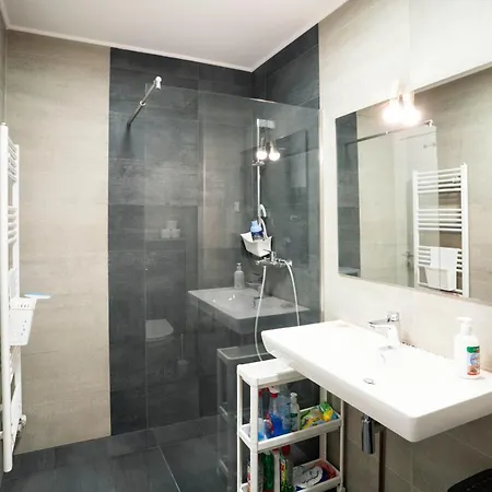 Sunny Modern 1-bedroom Appartamento Sarajevo