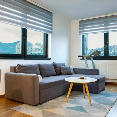 Apartment Sunny Modern 1-bedroom *